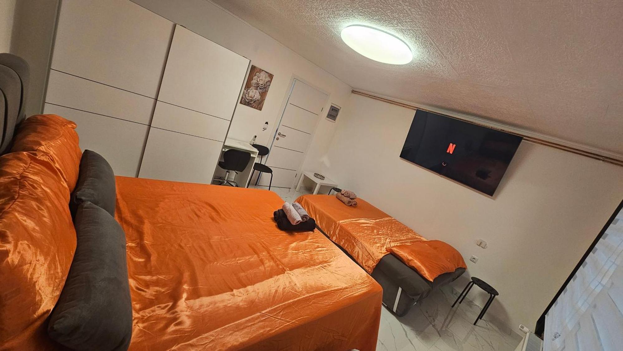 Apartamento Ena1 & Ena2 -Big Free Parking Karlovac Exterior foto