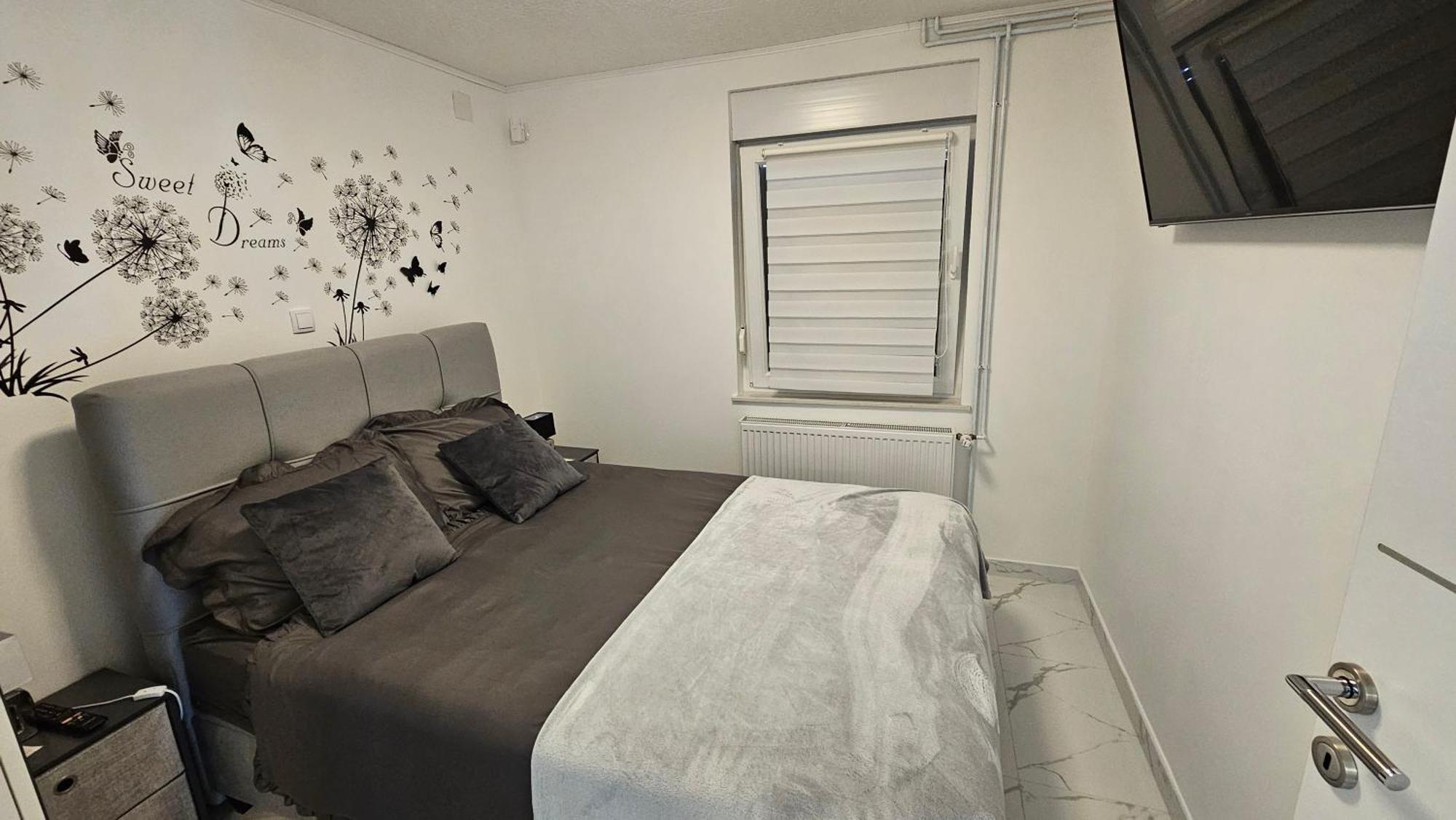 Apartamento Ena1 & Ena2 -Big Free Parking Karlovac Exterior foto