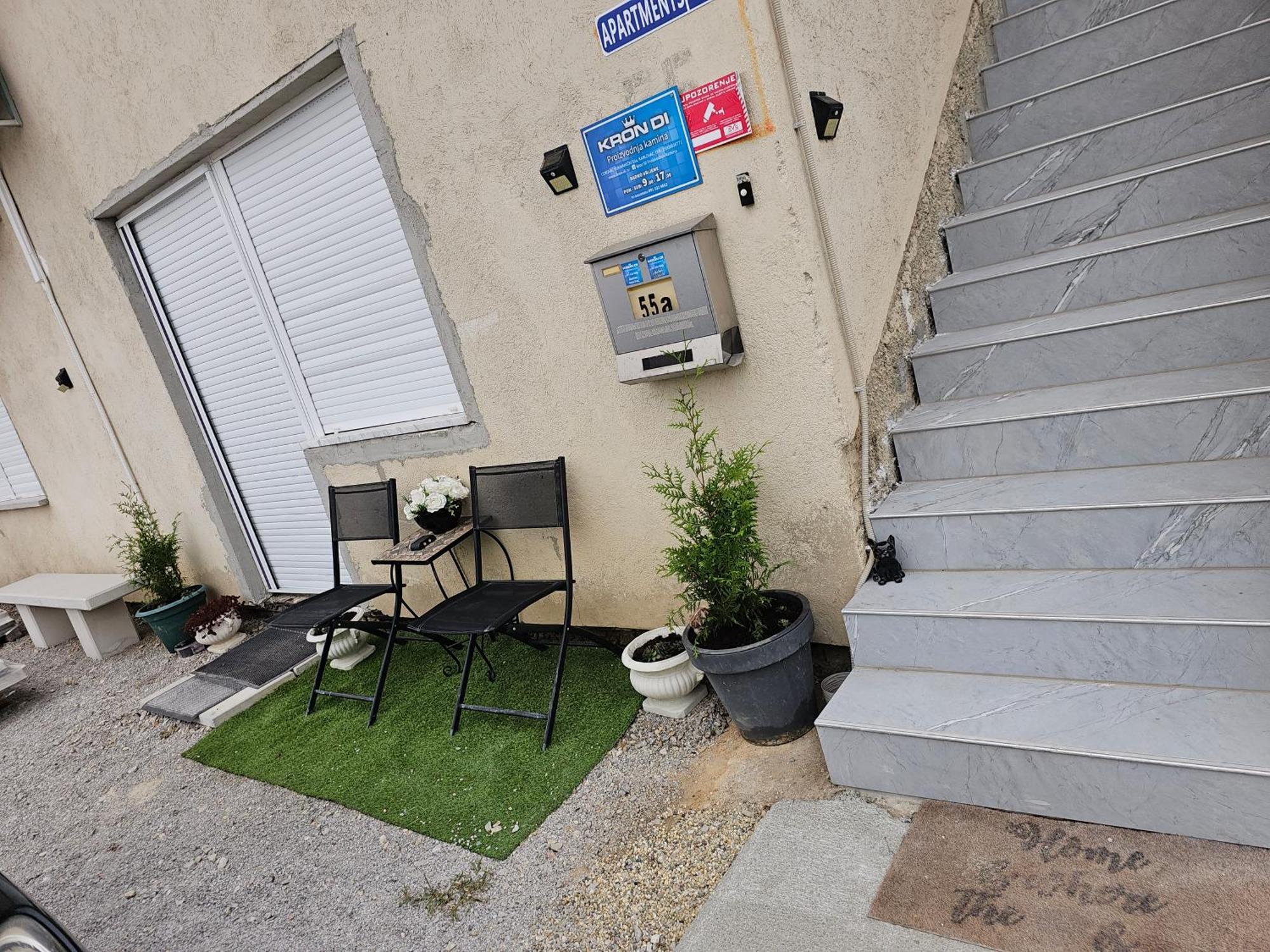 Apartamento Ena1 & Ena2 -Big Free Parking Karlovac Exterior foto
