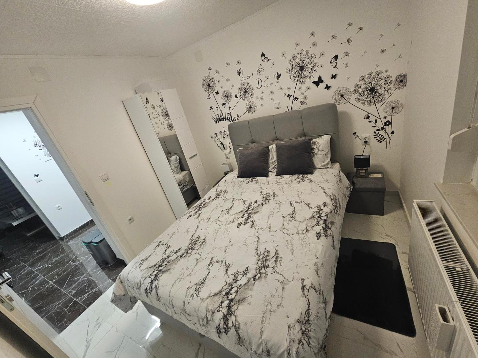 Apartamento Ena1 & Ena2 -Big Free Parking Karlovac Exterior foto