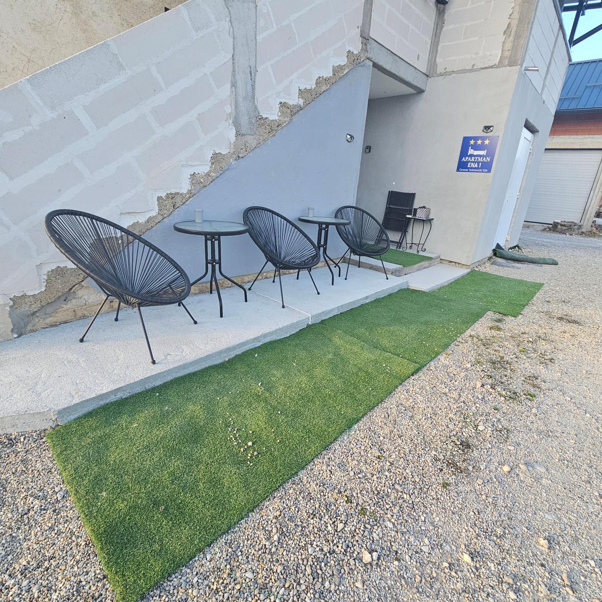 Apartamento Ena1 & Ena2 -Big Free Parking Karlovac Exterior foto
