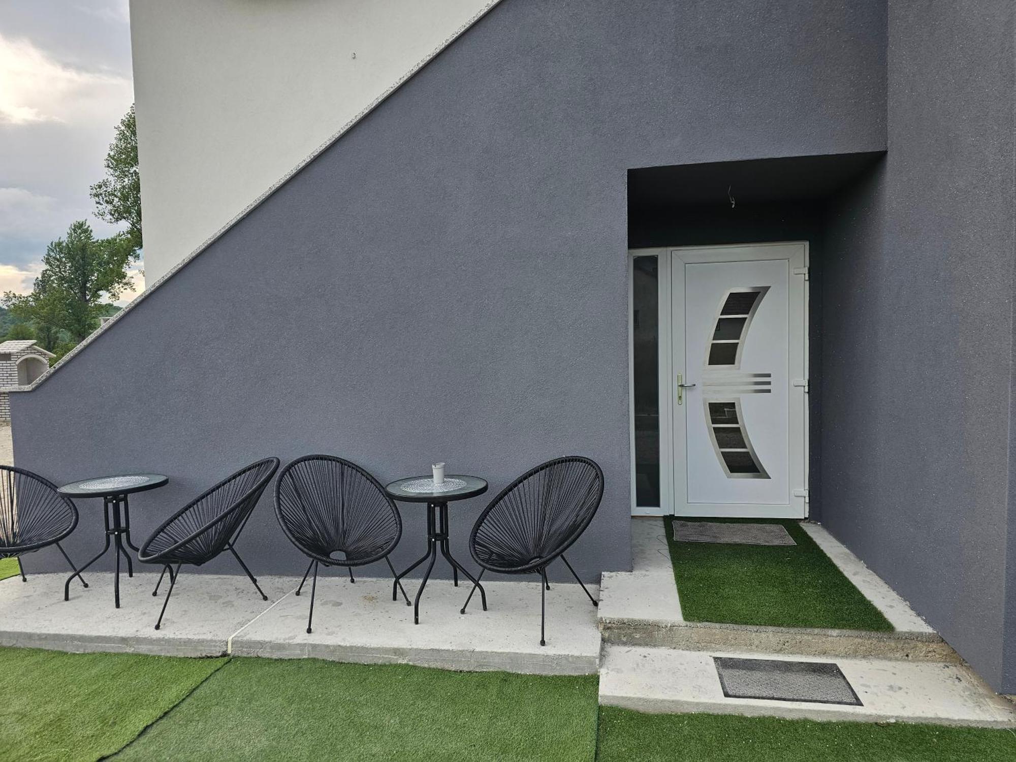 Apartamento Ena1 & Ena2 -Big Free Parking Karlovac Exterior foto