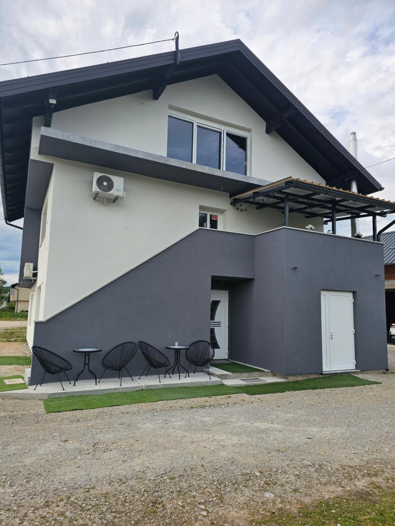 Apartamento Ena1 & Ena2 -Big Free Parking Karlovac Exterior foto